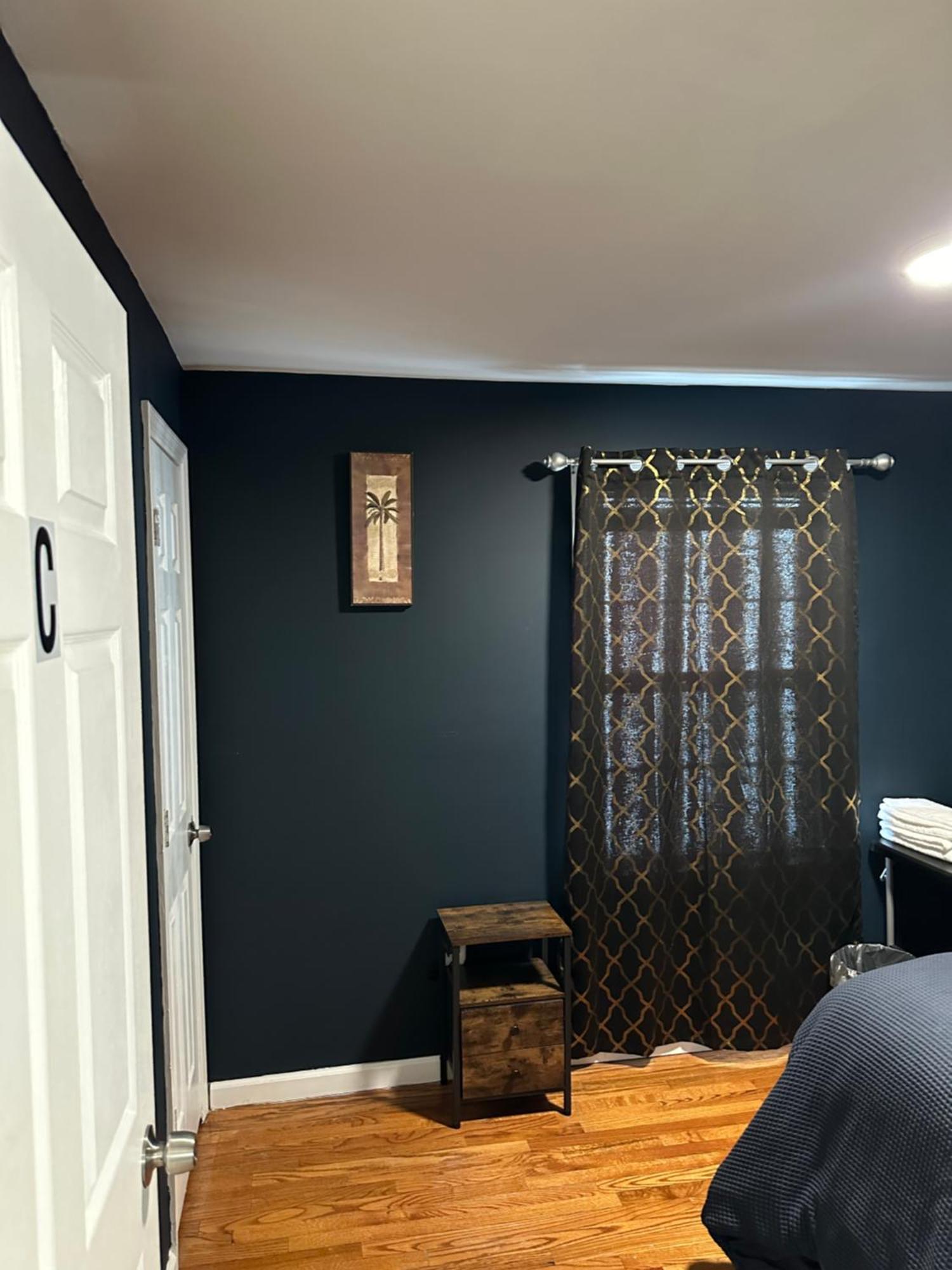 Fidelia Crystal Room, Queen Bed Minutes From Newark Liberty International Airport And Newark Penn Station Irvington Extérieur photo